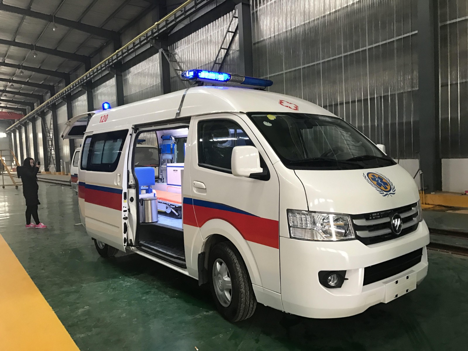 哈巴河县救护车转院